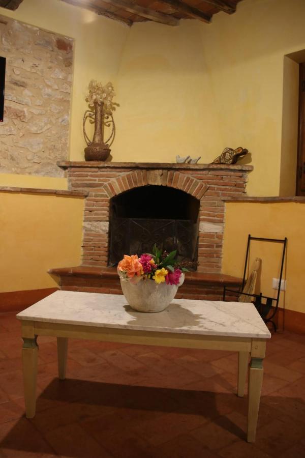 Pensjonat Casa Gaia Lukka Zewnętrze zdjęcie